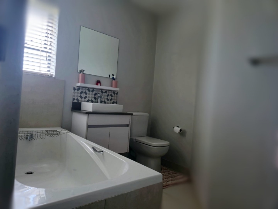 2 Bedroom Property for Sale in Hartland Lifestyle Estate Western Cape